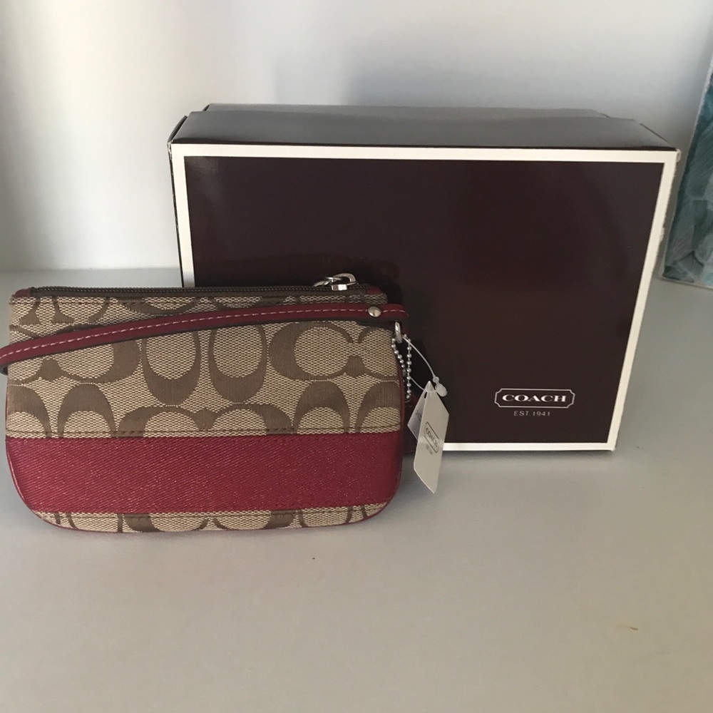 Coach Wristlet New with tags.